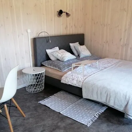 Wodamoja - Nad Jeziorem *