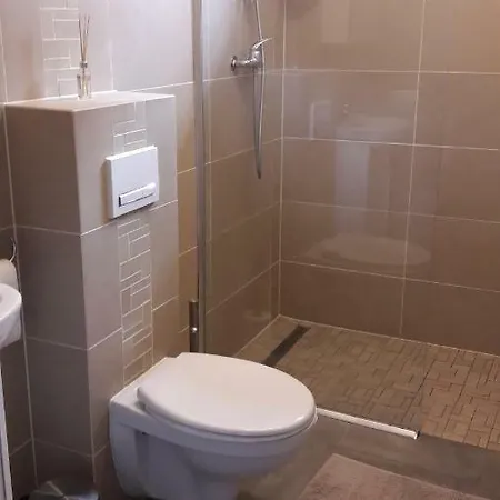 Wodamoja - Nad Jeziorem Apartment *